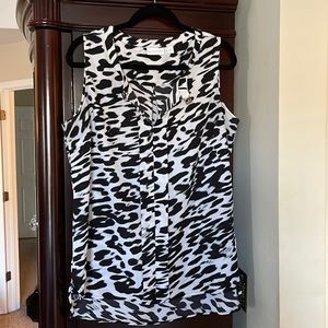 New York & Company Sleeveless Blouse